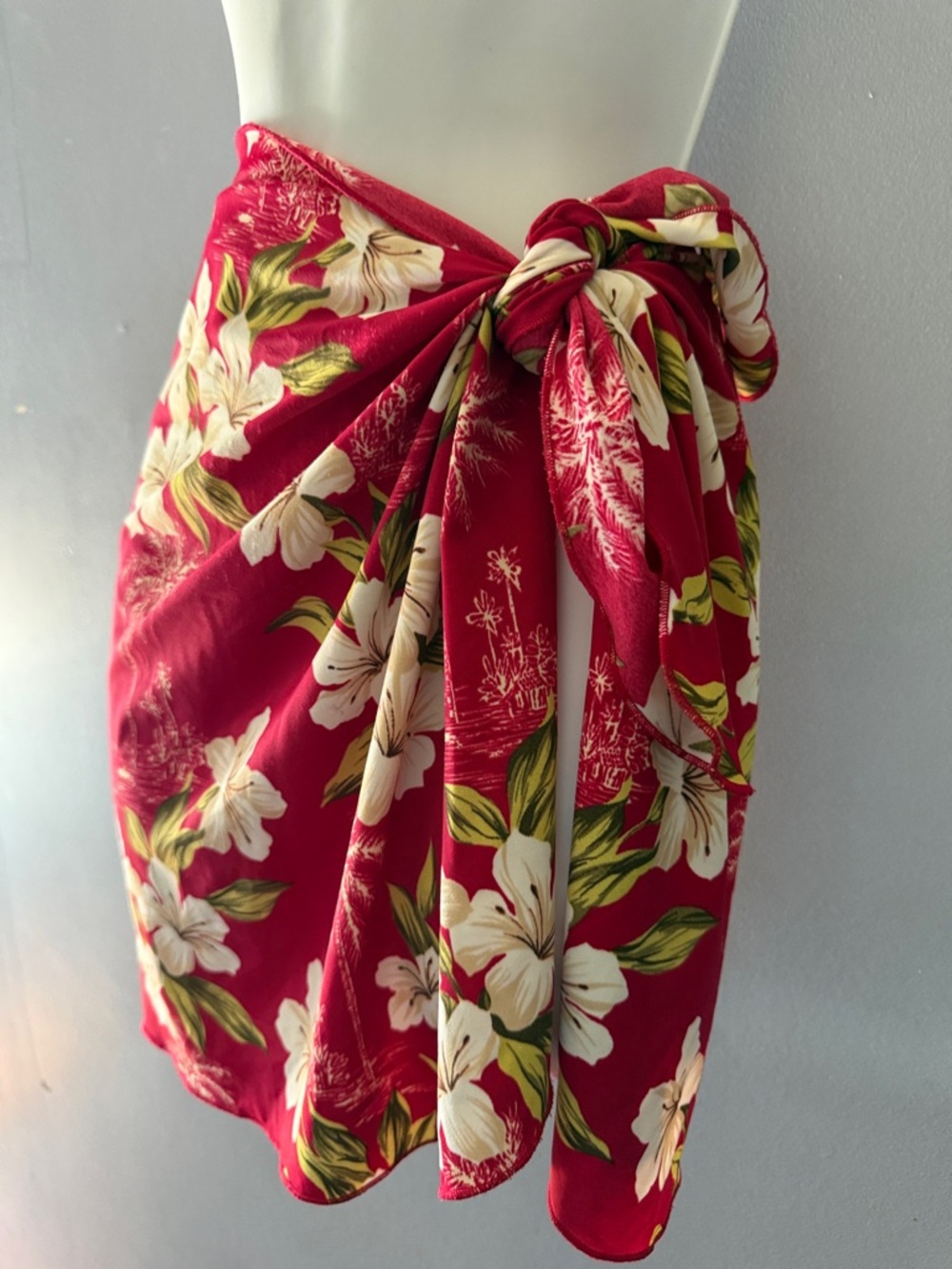 LEILANI Tropical Red Floral Tie-Waist Swim Sarong Cover-Up ONE SIZE - Picture 2 of 7